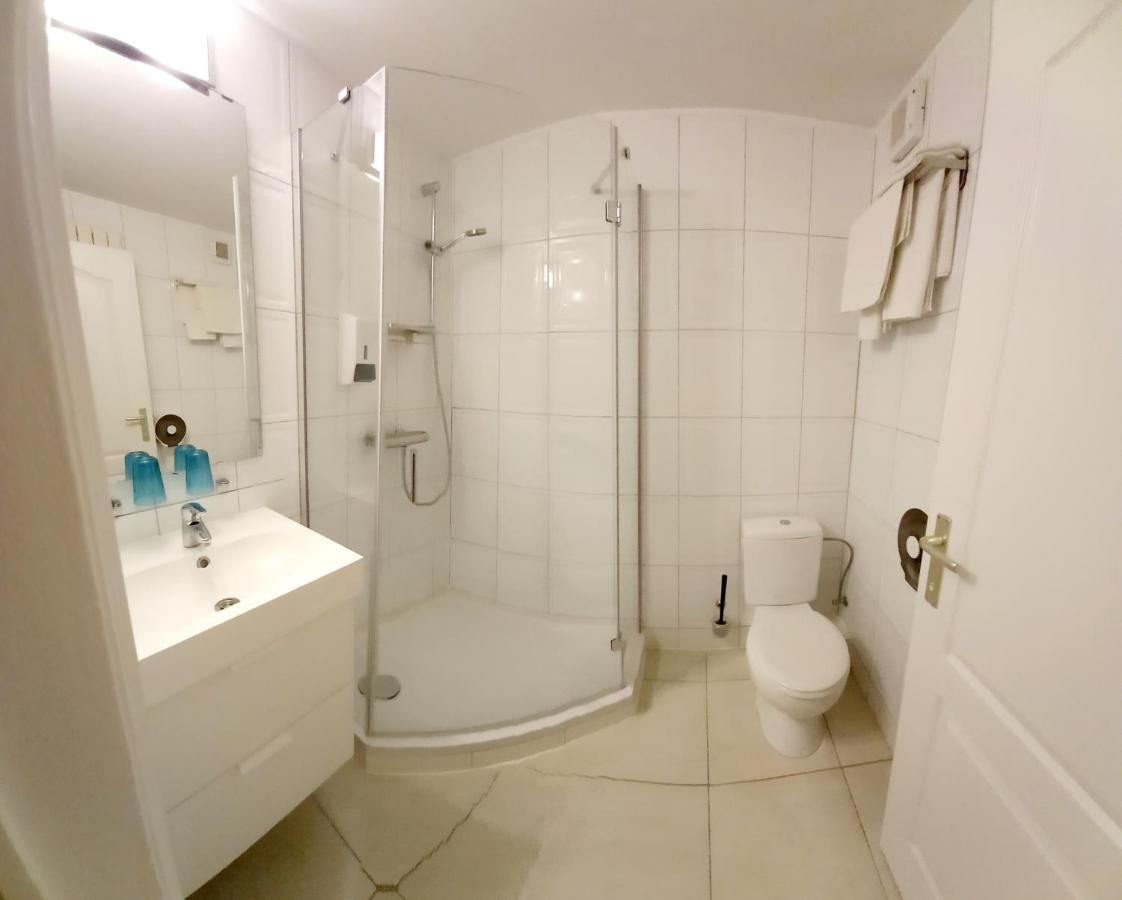 Hebergement Confort Comfortlogies La Fontanella Ла-Рош-ан-Арден Экстерьер фото