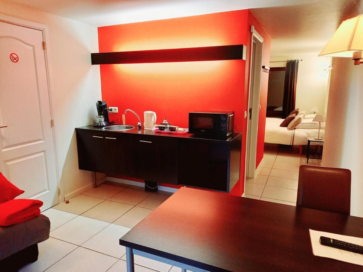 Hebergement Confort Comfortlogies La Fontanella Ла-Рош-ан-Арден Экстерьер фото